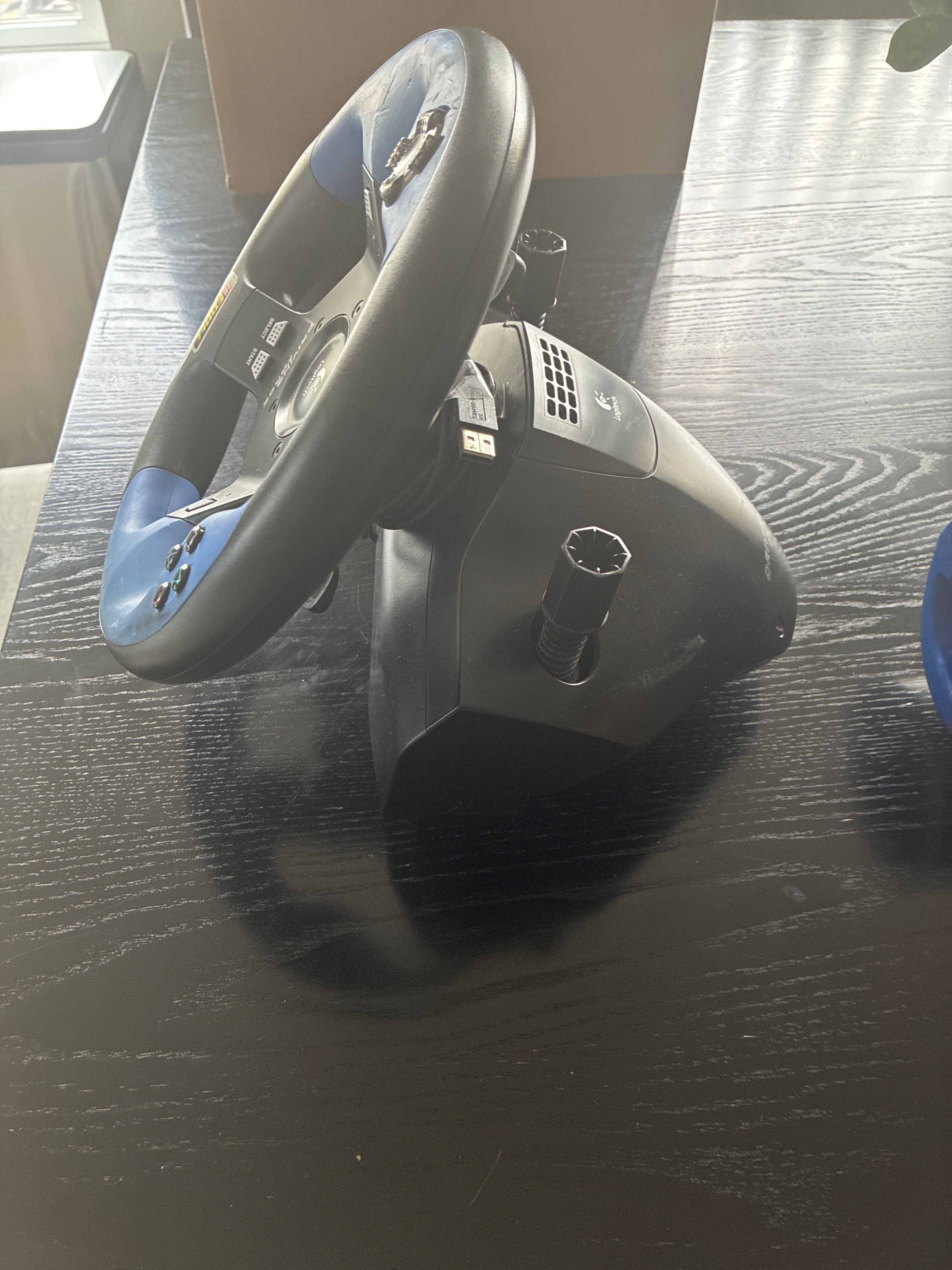 Driving Force, Force Feedback Logitech Racing Wheel. Model EUC2.